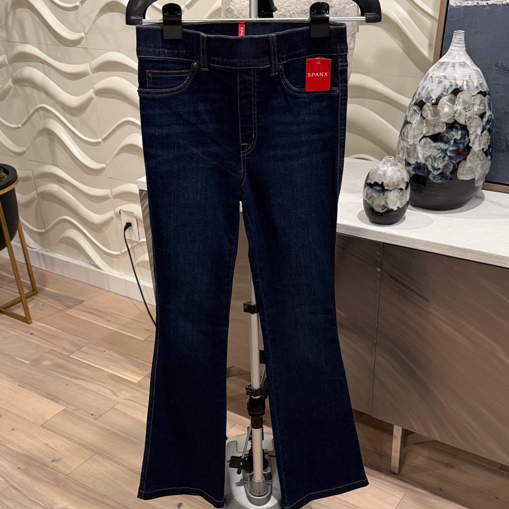 SPANX NWT Dark Indigo Flare Jeans